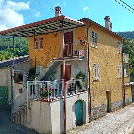 Agriturismo Ghirlanda Norma Rita Carrodano Inferiore المظهر الخارجي الصورة