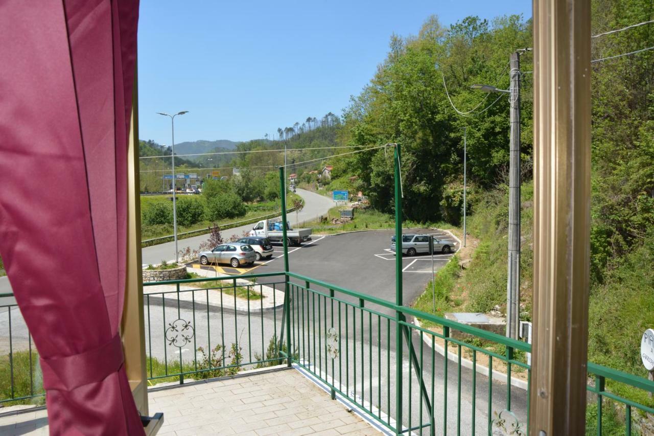 Agriturismo Ghirlanda Norma Rita Carrodano Inferiore المظهر الخارجي الصورة