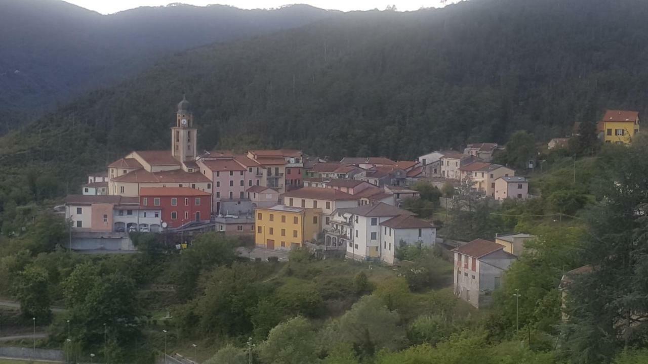 Agriturismo Ghirlanda Norma Rita Carrodano Inferiore المظهر الخارجي الصورة
